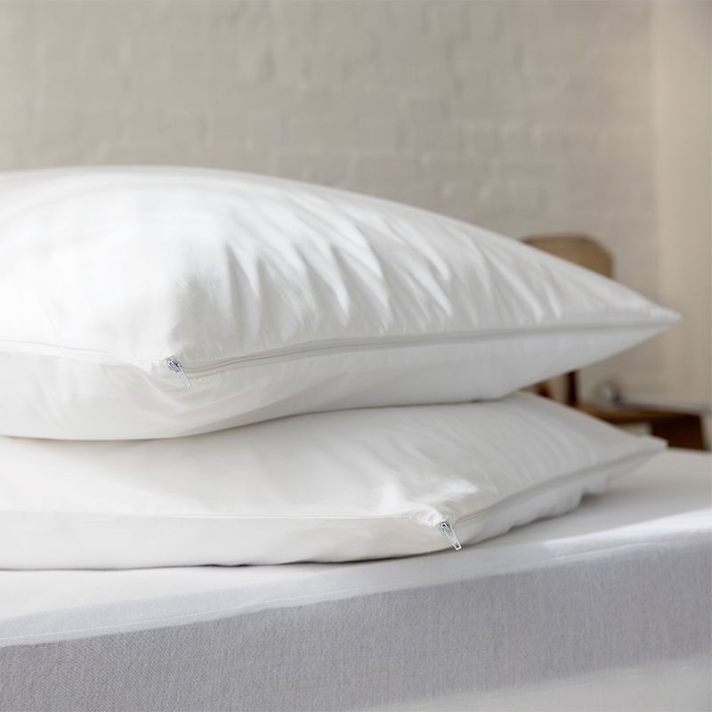 Die Zudecke Luxury Cotton Quilted Pillow Protector - Down & Cotton